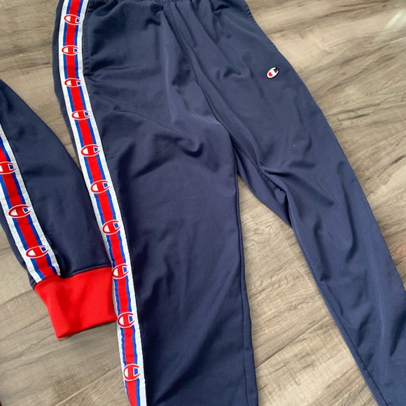 vintage Champion Tracksuit in Navy blue & red - Picture 3 of 3